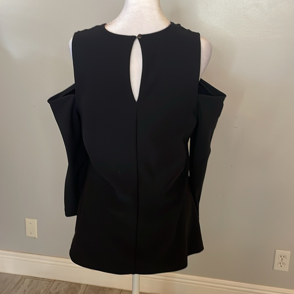 [Boston Proper] Black Cut Out Blouse - Size Small - Picture 3 of 4